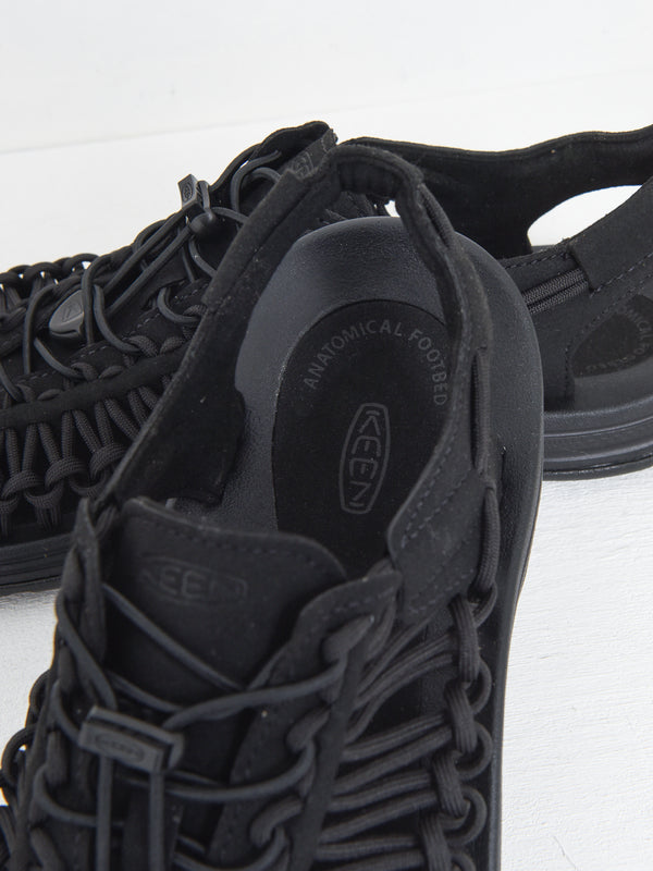 UNEEK-M_BLACK/BLACK_BKBK
